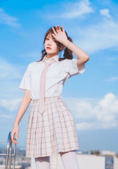 av丰满人妻翔田千里_BD神马影院手机在线